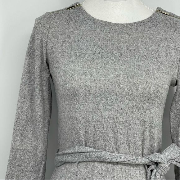 Dynamite Gray Zip-Shoulder Belted Sweater Dress – XS - Picture 3 of 11